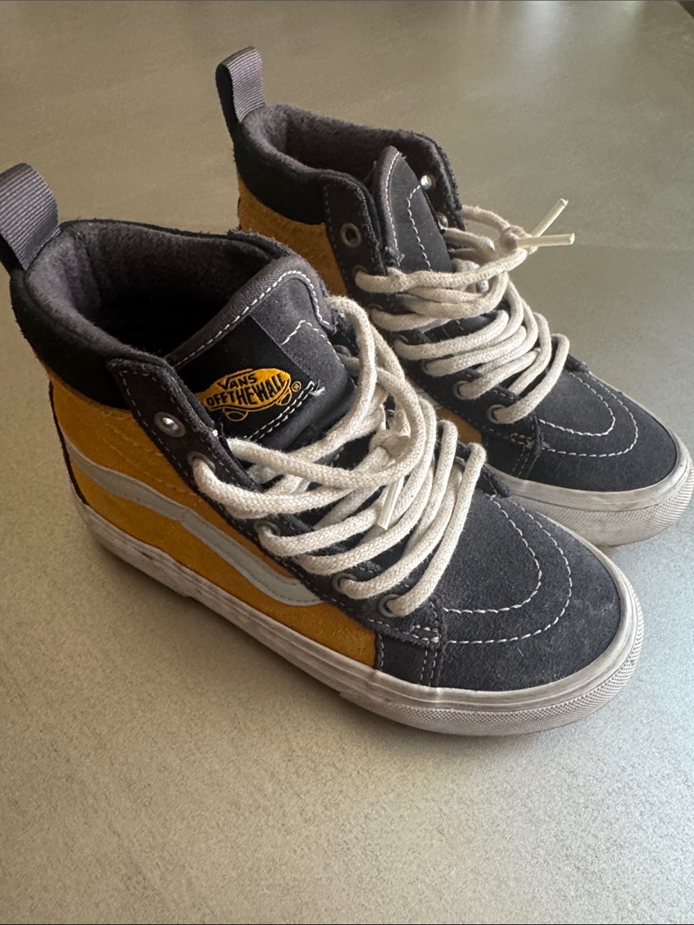 Vans Kids High-Top Sneakers in Black and Mustard Yellow